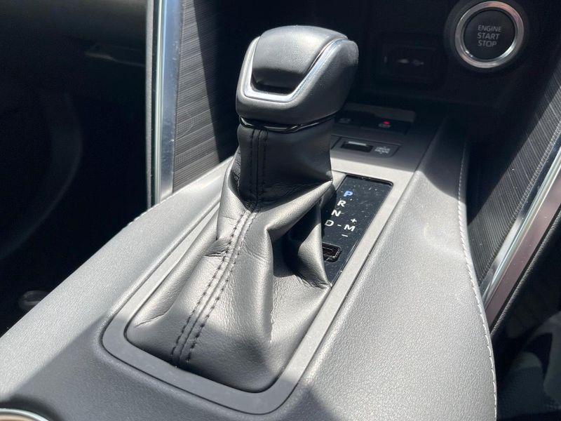 2020 Toyota Harrier 6BA-MXUA80 (UW-6a769fa69df2c)[26]