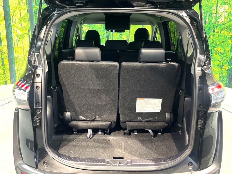 2018 Toyota Sienta DAA-NHP170G (UW-6a769fe49d978)[20]