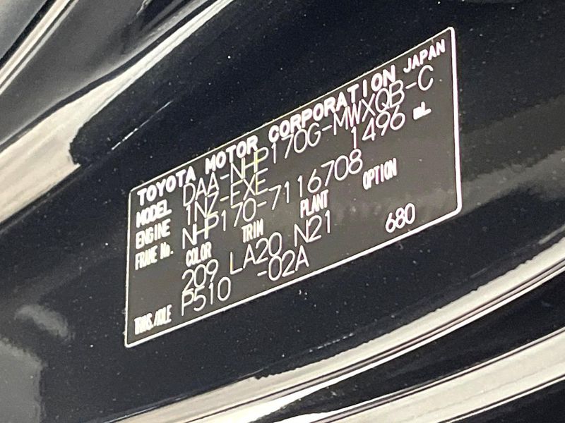 2018 Toyota Sienta DAA-NHP170G (UW-6a769fe49d978)[1]