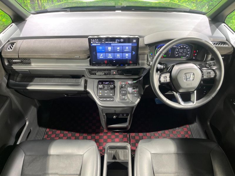 2023 Honda Step Wagon 6AA-RP8 (UW-6a76a0078c70b)[29]