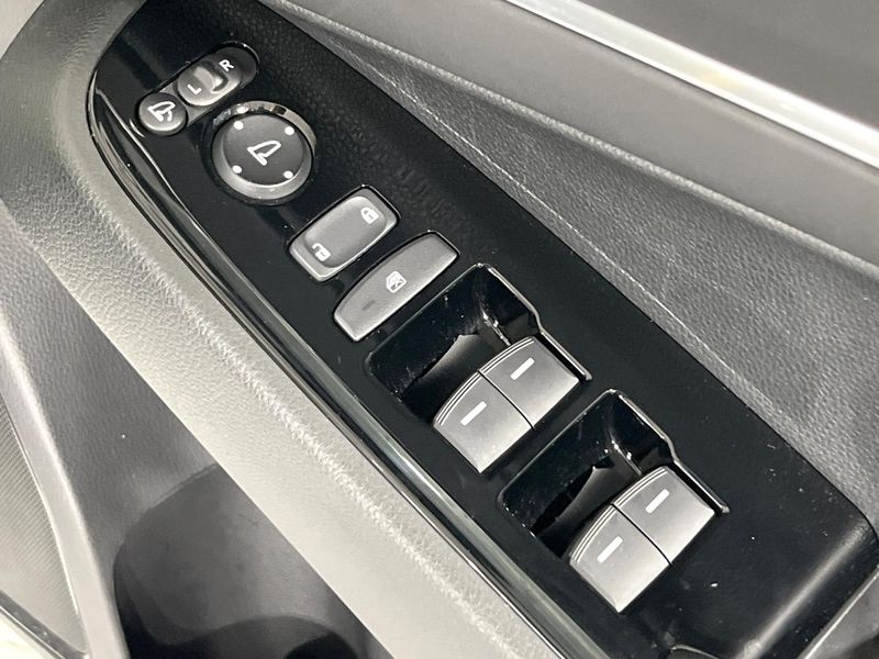 2023 Honda Vezel 6AA-RV5 (UW-6a76a01714425)[21]