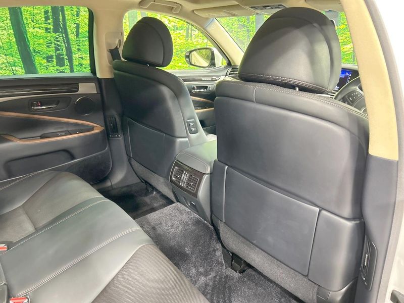 2016 Lexus LS DBA-USF40 (UW-6a76a05dd941b)[23]