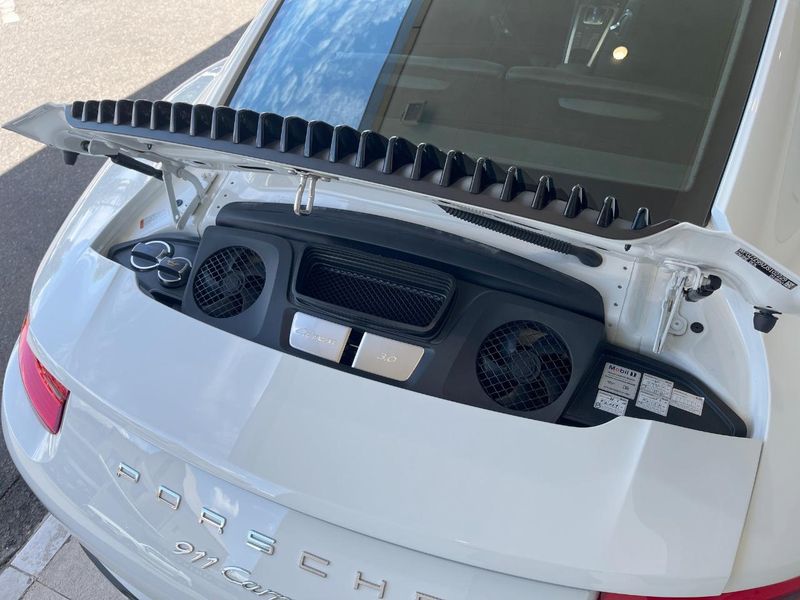 2018 Porsche 911 ABA-991J1 (UW-6a76a08ac583a)[16]