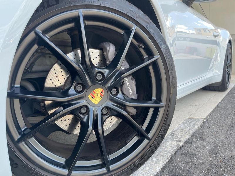 2018 Porsche 911 ABA-991J1 (UW-6a76a08ac583a)[5]