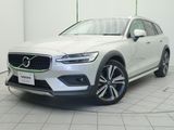 2019 Volvo V60 DBA-ZB420