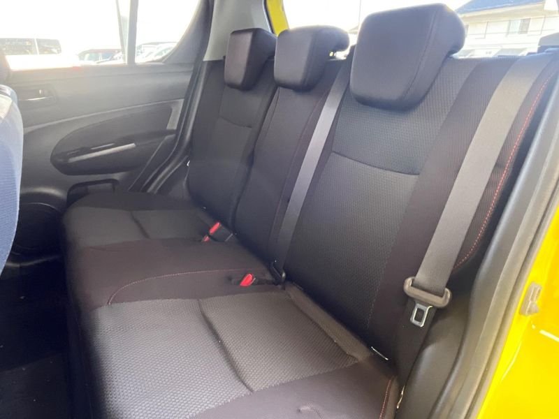 2013 Suzuki Swift Sport CBA-ZC32S (UW-6a76a098261d8)[23]