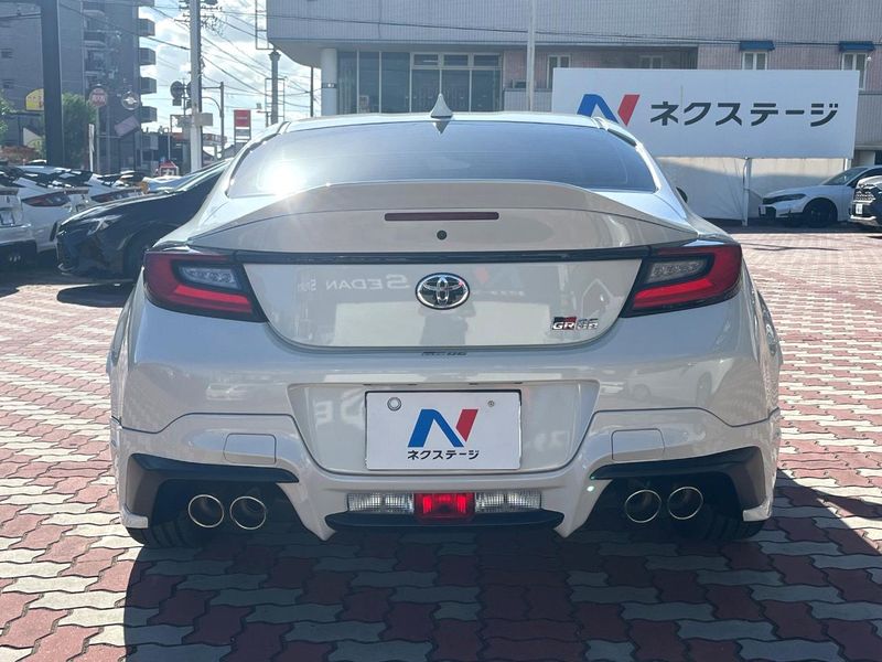 2023 Toyota GR86 3BA-ZN8 (UW-6a76a0a1ec7b1)[8]