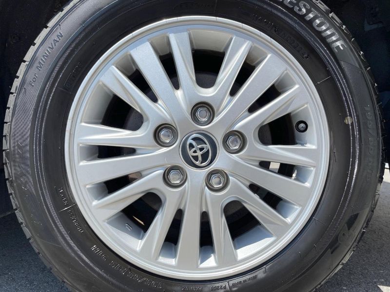 2015 Toyota Noah DBA-ZRR80G (UW-6a76a0a64d236)[14]