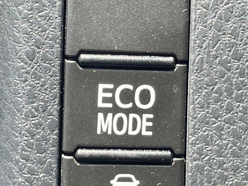 2015 Toyota Noah DBA-ZRR80G (UW-6a76a0a64d236)[23]