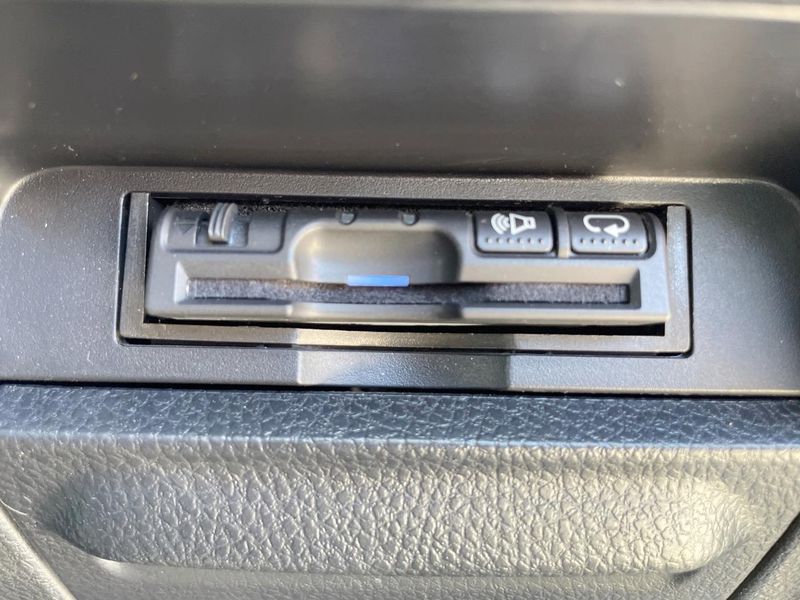 2015 Toyota Noah DBA-ZRR80G (UW-6a76a0a64d236)[18]