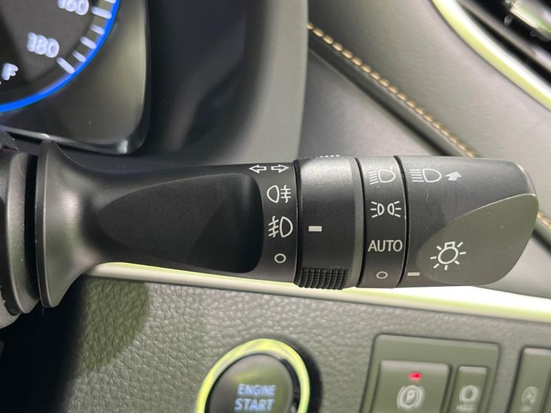 2018 Toyota Harrier DBA-ZSU65W (UW-6a76a0bdcc730)[29]