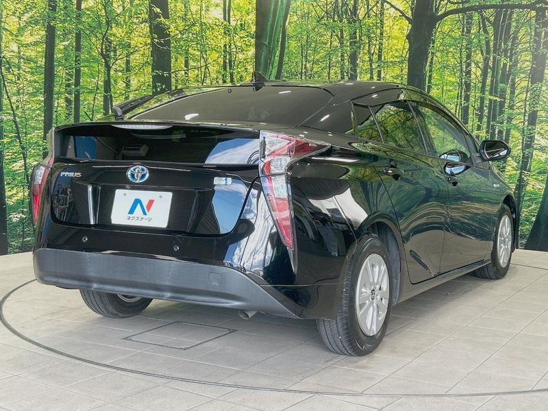 2017 Toyota Prius DAA-ZVW50 (UW-6a76a0d33345c)[19]