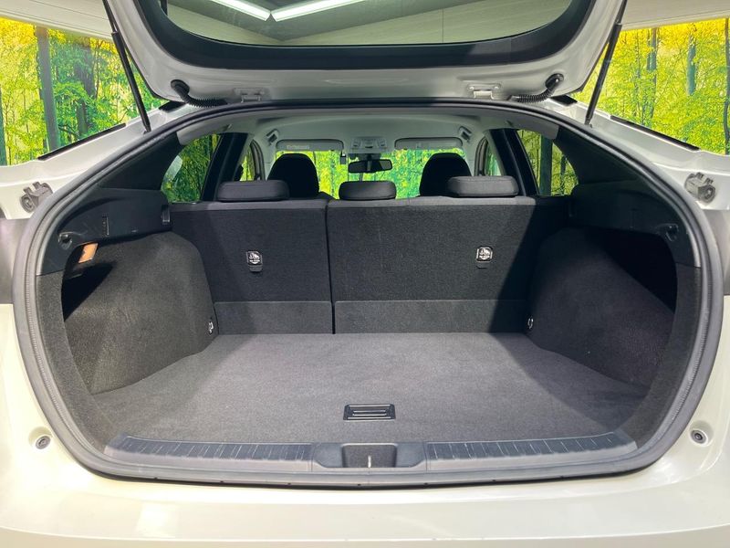 2017 Toyota Prius DAA-ZVW50 (UW-6a76a0d38aafe)[26]