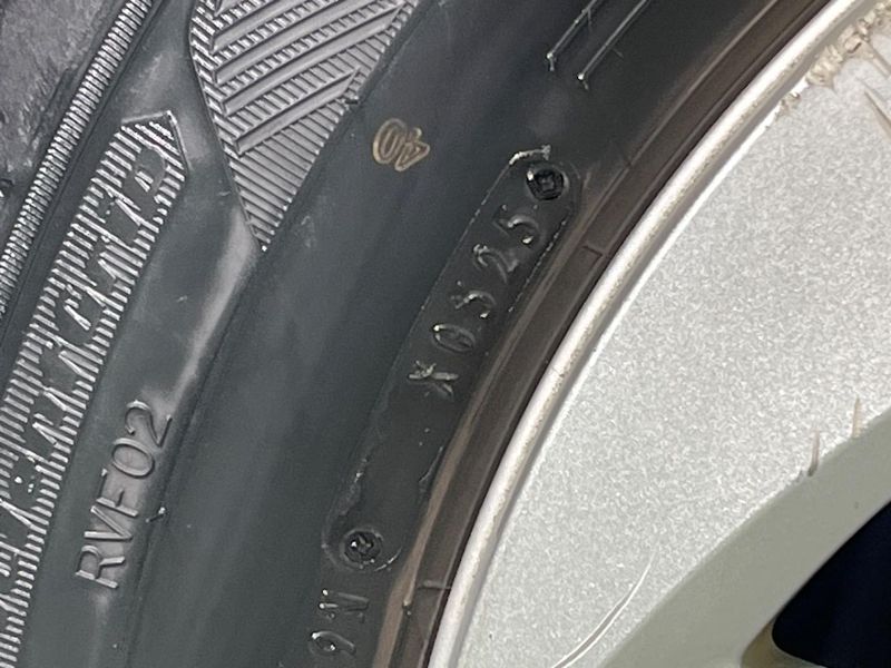 2017 Toyota Prius DAA-ZVW50 (UW-6a76a0d38aafe)[12]