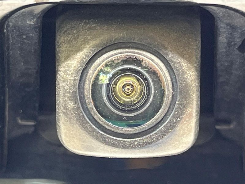 2019 Toyota Prius DAA-ZVW51 (UW-6a76a0de6f1b4)[28]