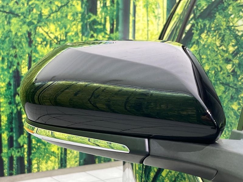 2019 Toyota Prius DAA-ZVW51 (UW-6a76a0de6f1b4)[17]