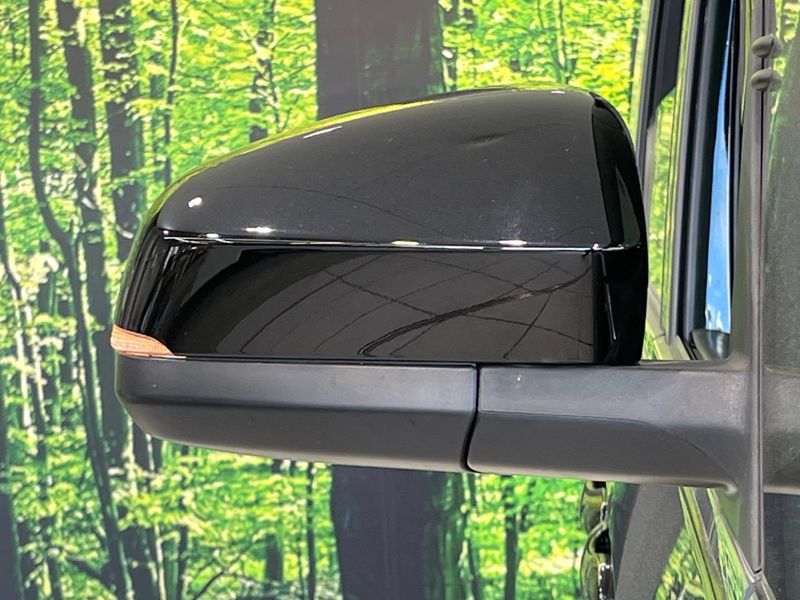 2022 Toyota Voxy 6AA-ZWR90W (UW-6a76a0eed1bc5)[24]