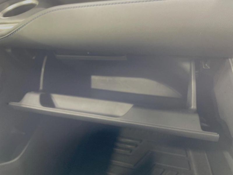 2022 Toyota Voxy 6AA-ZWR90W (UW-6a76a0f0b5d51)[17]