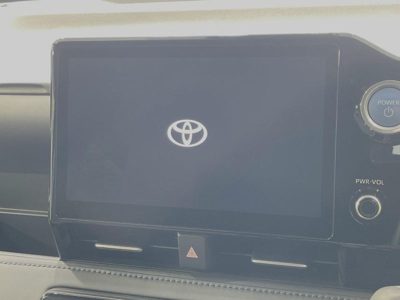 2022 Toyota Voxy 6AA-ZWR90W (UW-6a76a0f0b5d51)[11]