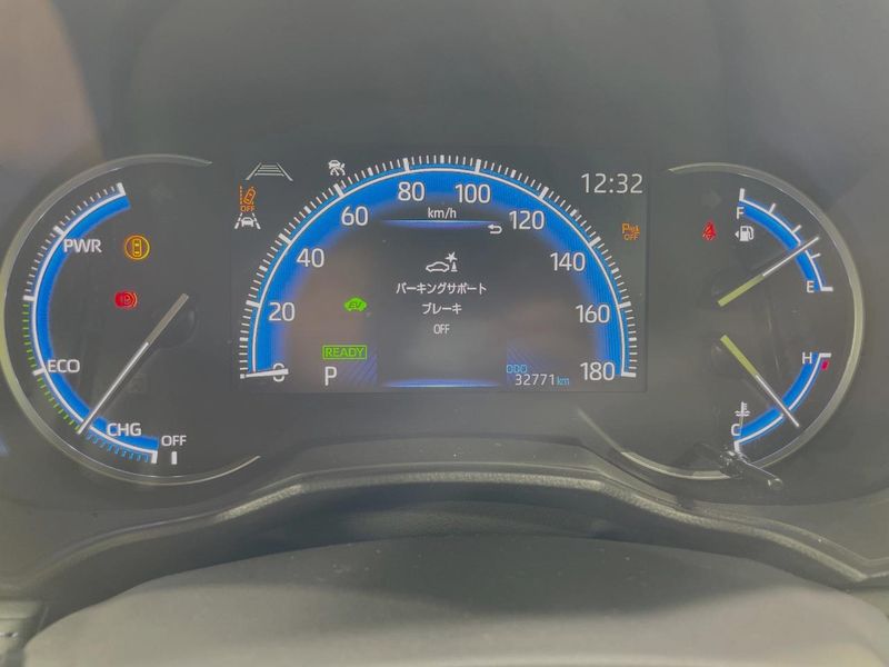 2022 Toyota Voxy 6AA-ZWR90W (UW-6a76a0f0b5d51)[19]