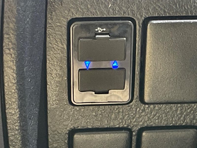 2017 Toyota Vellfire DBA-AGH30W (UW-6a77ee1d92f65)[15]