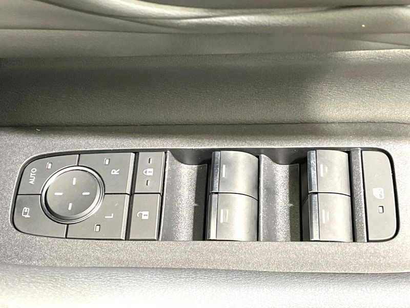 2023 Toyota Alphard 3BA-AGH40W (UW-6a77ee336009c)[13]