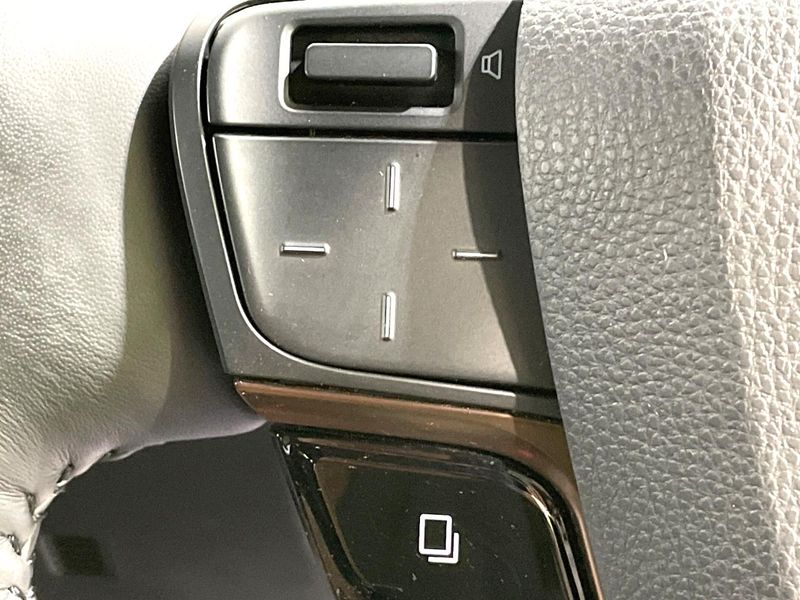 2023 Toyota Alphard 3BA-AGH40W (UW-6a77ee336009c)[20]