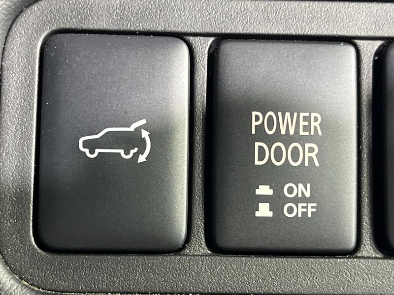 2022 Mitsubishi Delica D:5 3DA-CV1W (UW-6a77eeb46d6d1)[8]