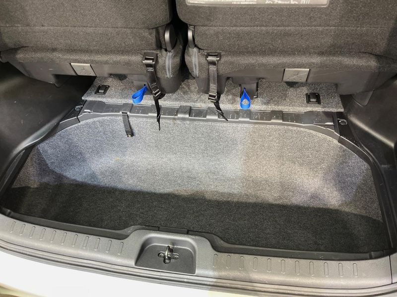 2017 Nissan Serena DAA-GFNC27 (UW-6a77ef0abd949)[16]