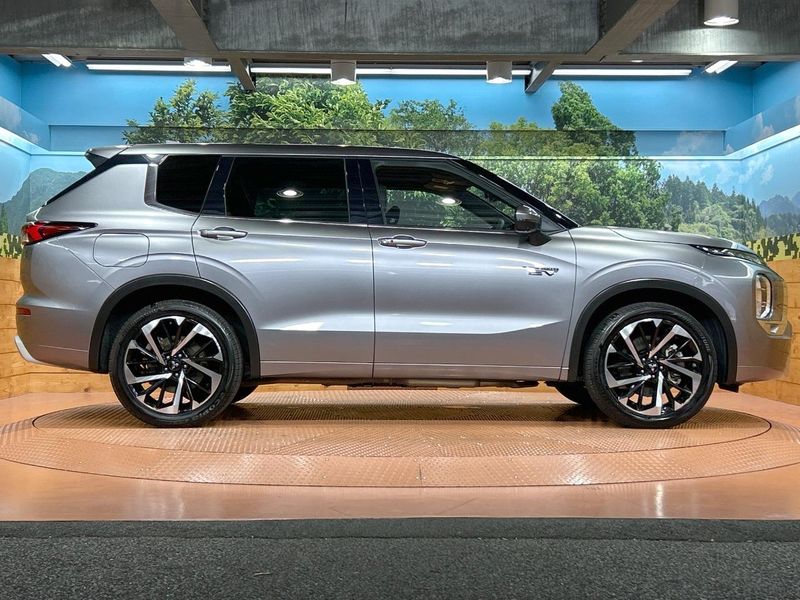 2022 Mitsubishi OUTLANDER PHEV 5LA-GN0W (UW-6a77ef12cf2b8)[19]