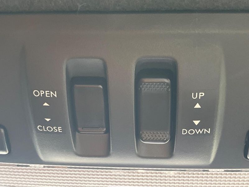 2012 Subaru Impreza CBA-GRF (UW-6a77ef2030543)[21]
