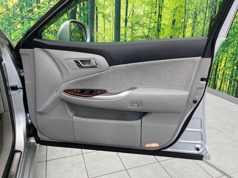 2011 Toyota Crown DBA-GRS202 (UW-6a77ef225a8ee)[24]