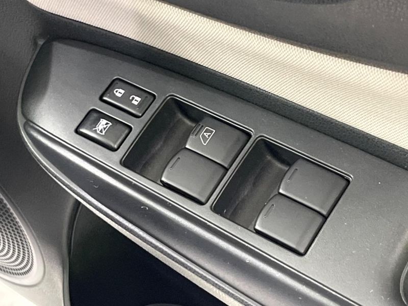 2018 Nissan Note DAA-HE12 (UW-6a77ef413a9be)[5]