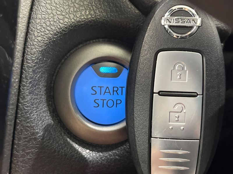 2018 Nissan Note DAA-HE12 (UW-6a77ef413a9be)[4]