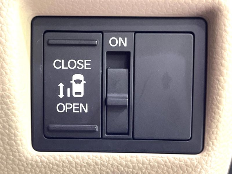 2018 Honda N-BOX DBA-JF3 (UW-6a77ef8765d80)[26]