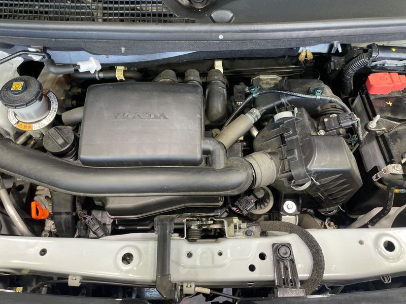 2024 Honda N-BOX CUSTOM 6BA-JF3 (UW-6a77efa04fb99)[4]