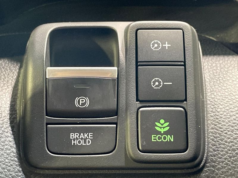 2024 Honda N-BOX CUSTOM 6BA-JF3 (UW-6a77efa04fb99)[23]