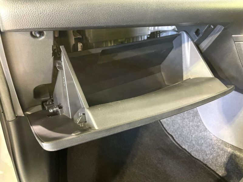 2023 Toyota Yaris 5BA-KSP210 (UW-6a77efe73d108)[25]