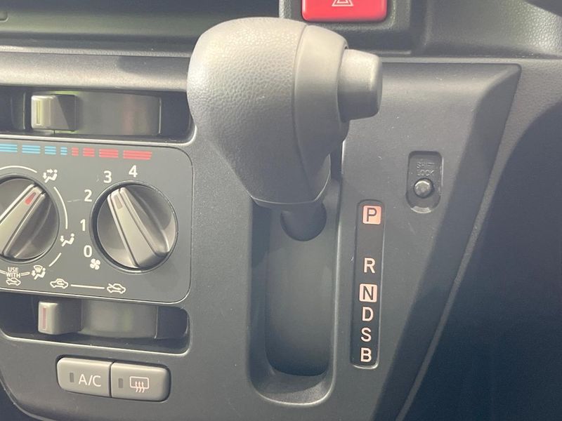 2021 Daihatsu Mira e:S 5BA-LA350S (UW-6a77efff60214)[22]