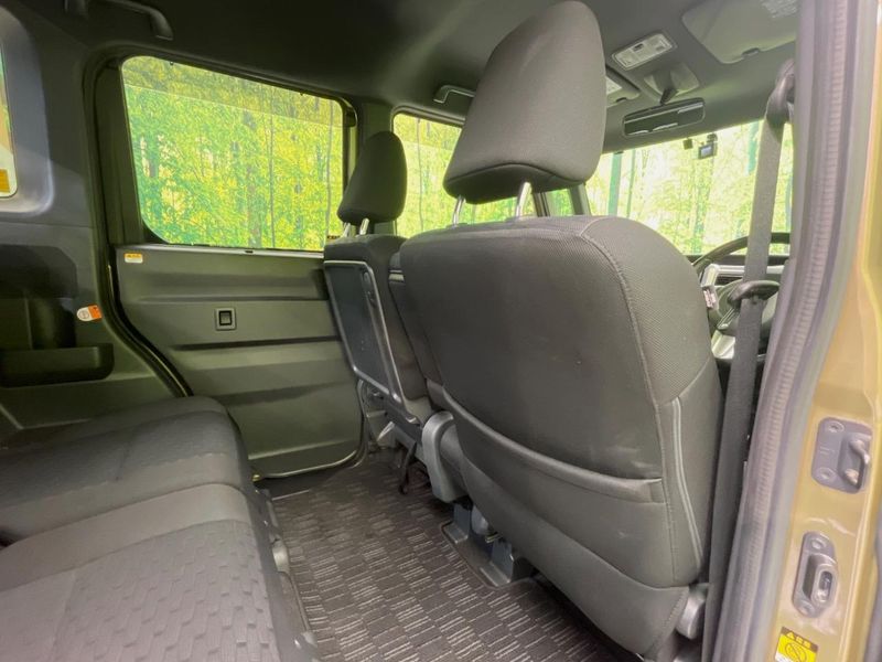 2016 Daihatsu Wake DBA-LA700S (UW-6a77f01b4162a)[23]
