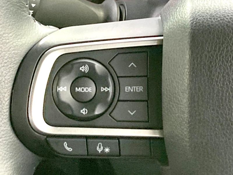 2021 Daihatsu Taft 6BA-LA900S (UW-6a77f02eb5e06)[25]