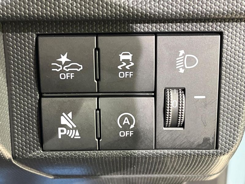 2025 Daihatsu Taft 5BA-LA900S (UW-6a77f03543770)[16]