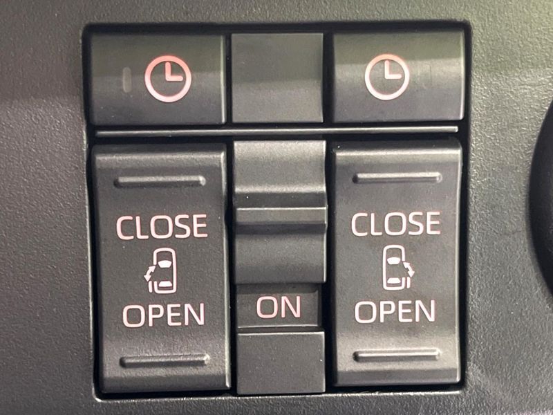 2025 Toyota Roomy 5BA-M910A (UW-6a77f0519e23e)[22]