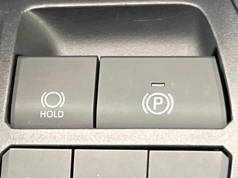 2019 Toyota RAV4 6BA-MXAA54 (UW-6a77f0c5585d1)[18]
