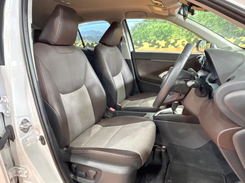 2022 Toyota Yaris Cross 6AA-MXPJ10 (UW-6a77f0ddadc06)[25]