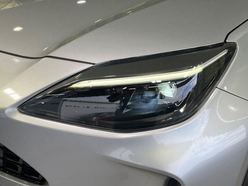 2021 Toyota Yaris Cross 6AA-MXPJ15 (UW-6a77f0e47bcab)[12]