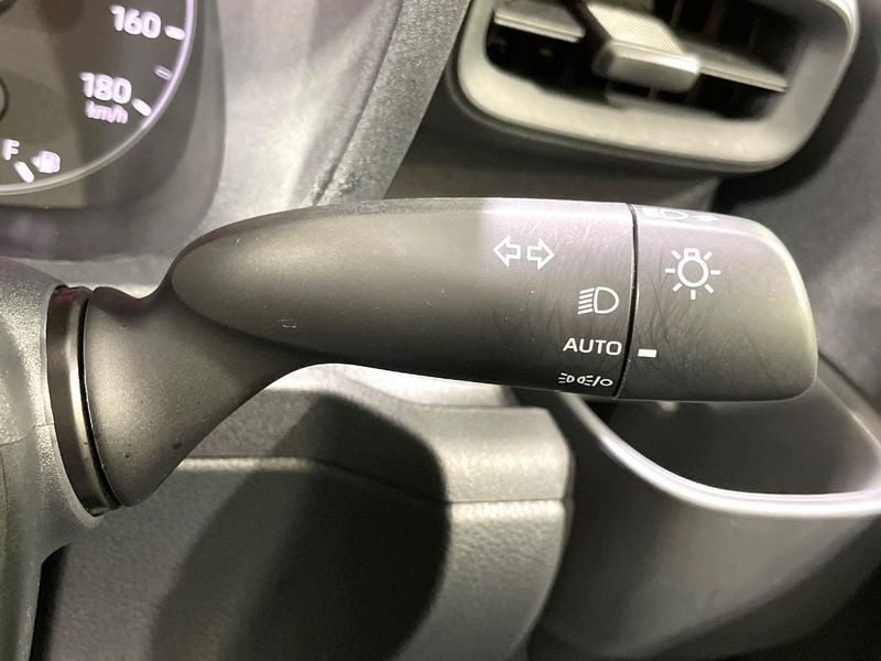 2023 Toyota Sienta 6AA-MXPL10G (UW-6a77f0ee3fb5c)[27]