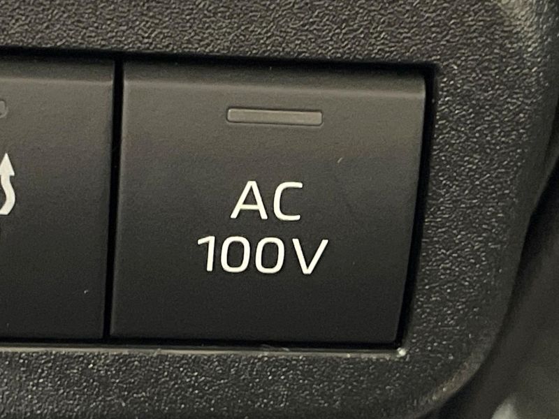 2023 Toyota Sienta 6AA-MXPL10G (UW-6a77f0ee3fb5c)[23]
