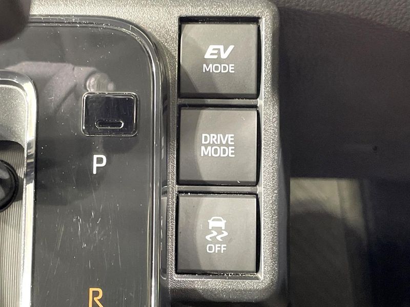 2023 Toyota Sienta 6AA-MXPL10G (UW-6a77f0ee3fb5c)[20]