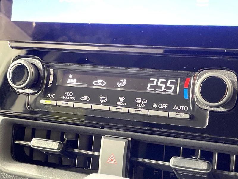 2023 Toyota Sienta 6AA-MXPL10G (UW-6a77f0ee3fb5c)[17]